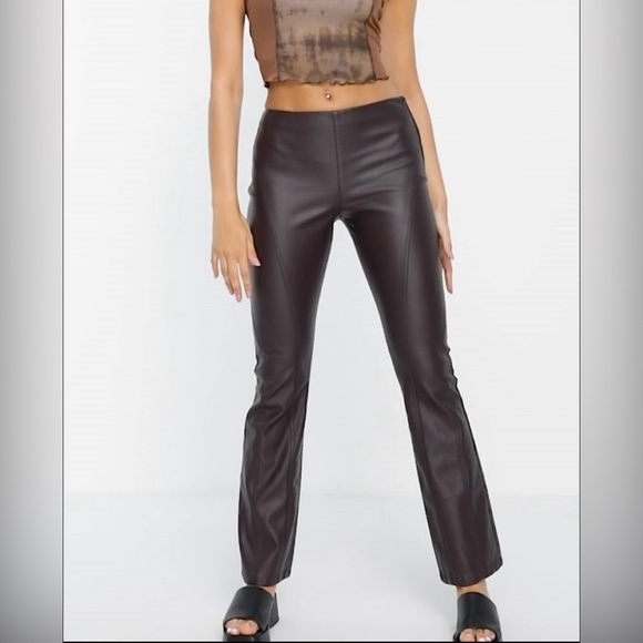 ASOS DESIGN low rise leather look seamed flare in chocolate - Picture 1 of 7